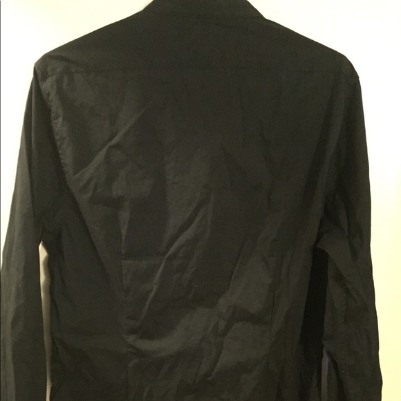 🆕-H&M buttoned up dress shirt - Picture 5 of 6